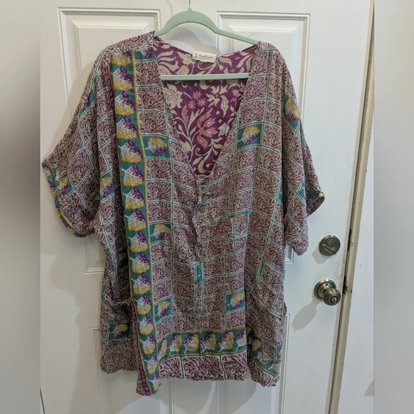 Kantha Bae Free To Be Tunic - Picture 1 of 6
